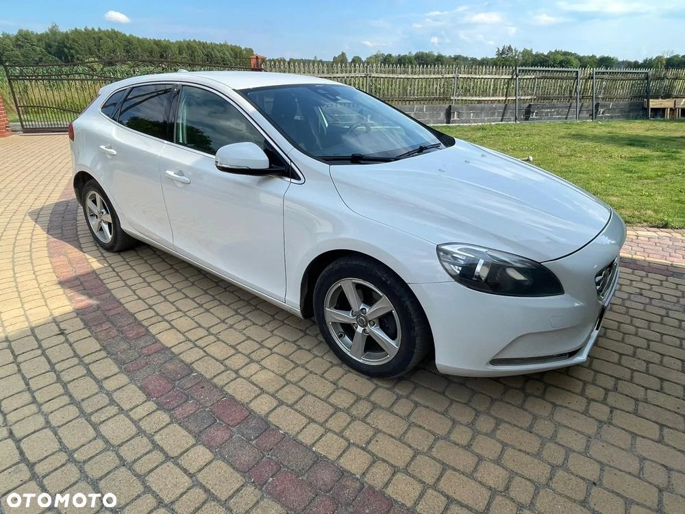 Volvo V40 D2 Summum - 1
