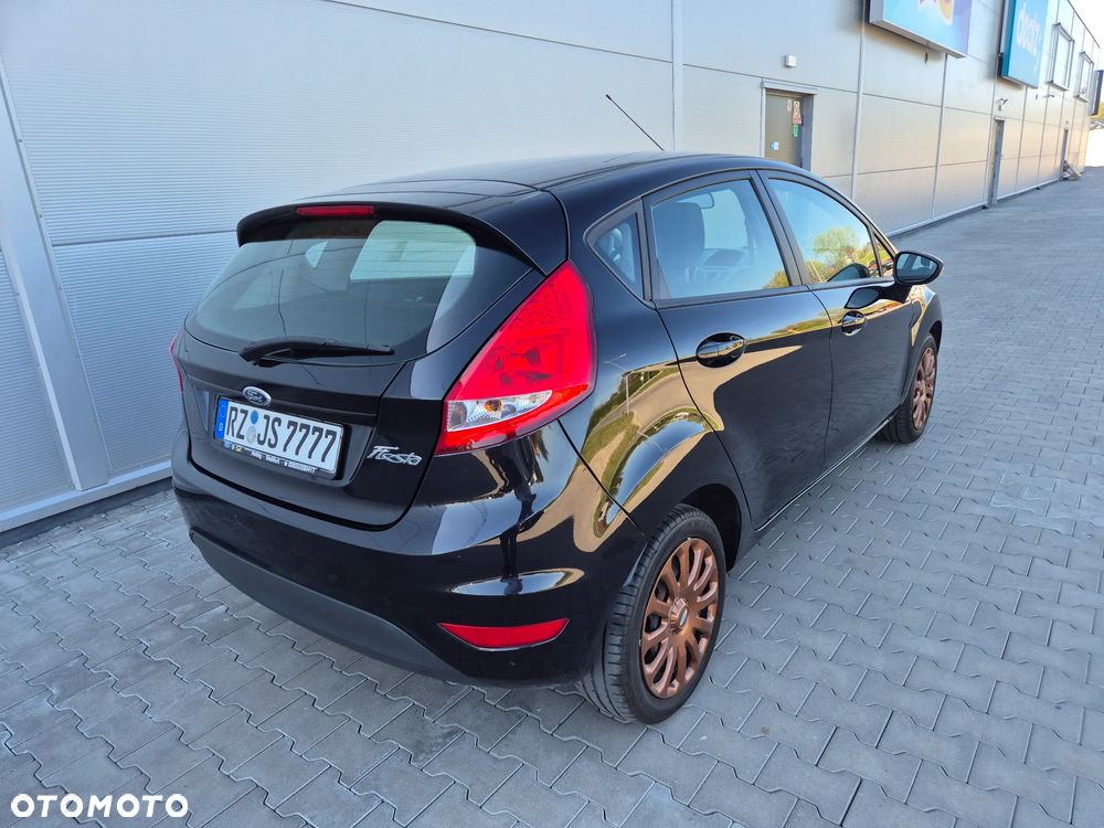 Ford Fiesta 1.25 Celebration - 5