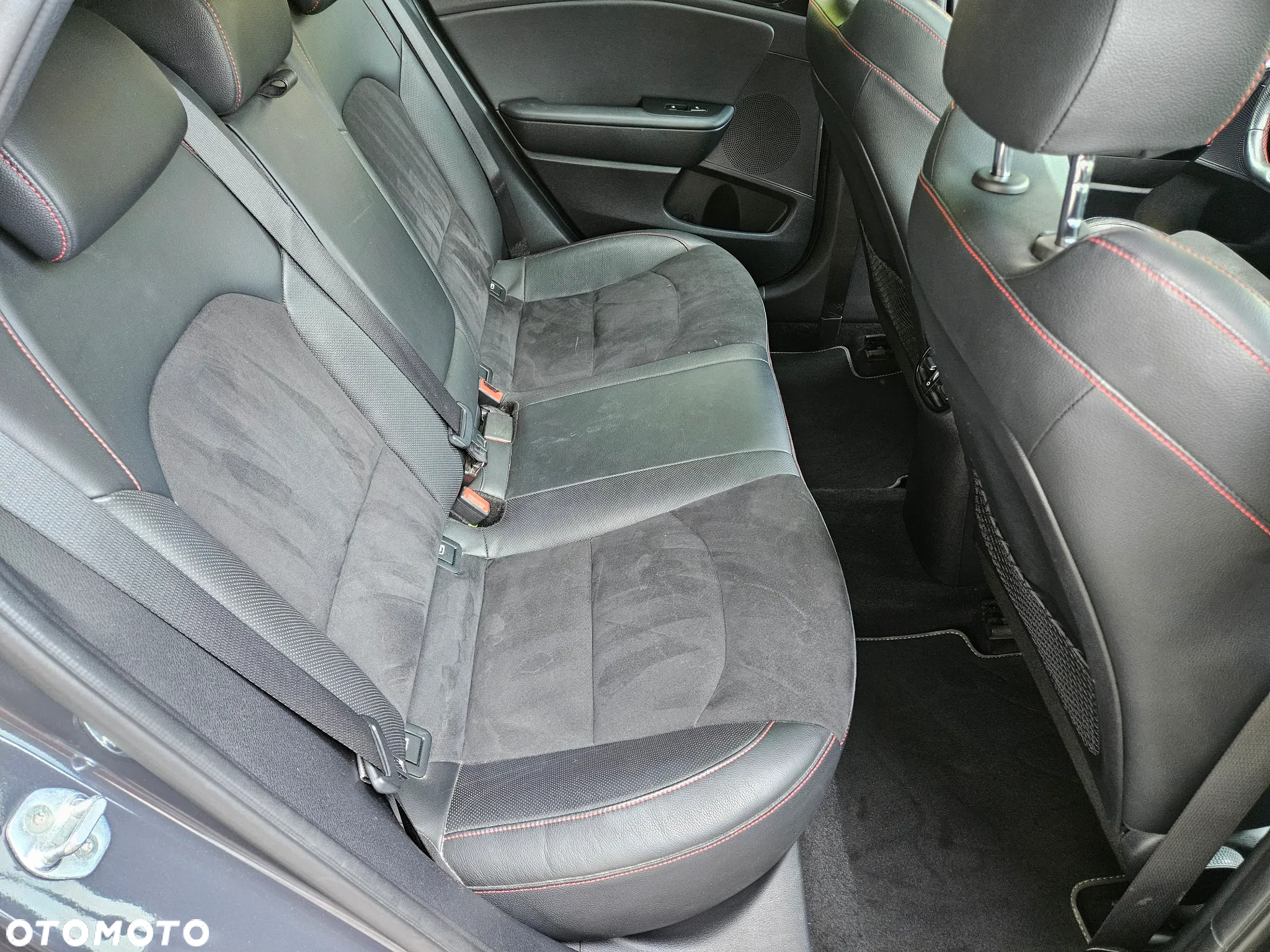 Kia ProCeed 1.6 T-GDI GT DCT - 18