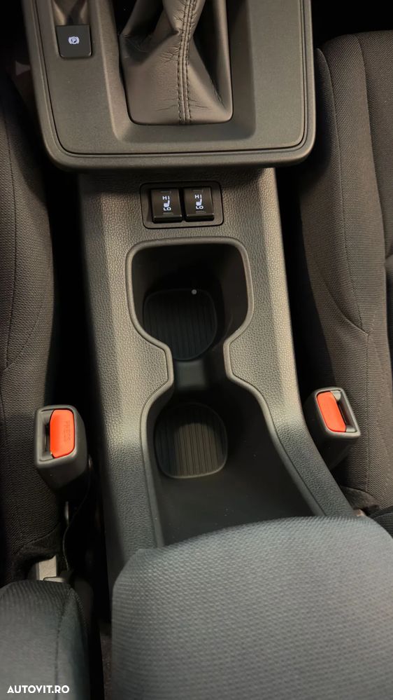 Toyota Corolla Cross - 17