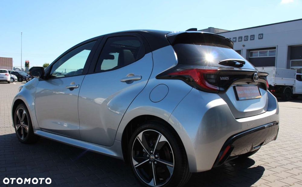 Toyota Yaris - 8