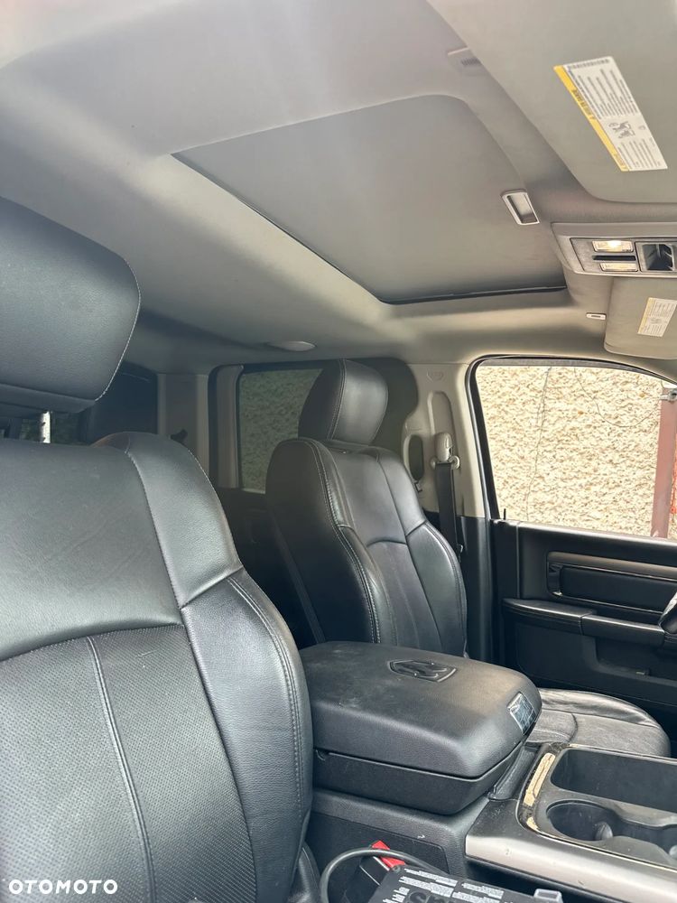 Dodge RAM 1500 5.7 4x4 - 17