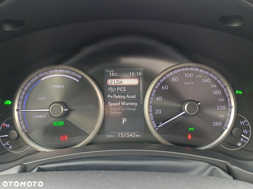 Lexus NX 300h F Sport AWD - 25