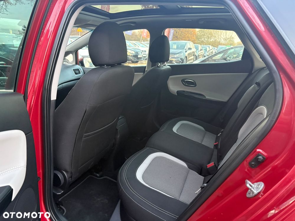 Kia Ceed 1.6 CRDi ISG Vision - 17