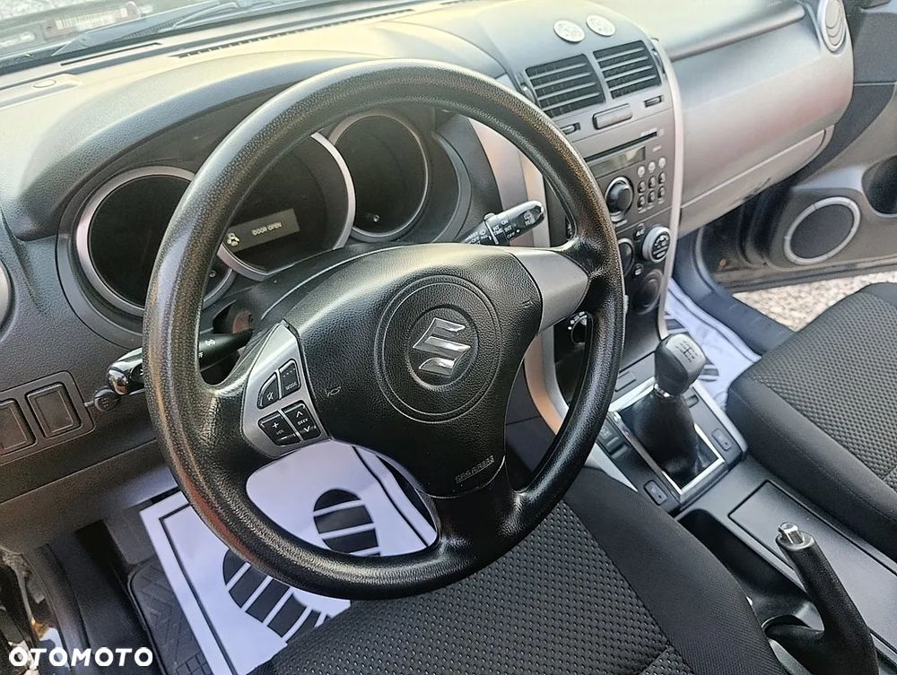 Suzuki Grand Vitara - 23