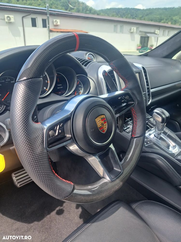 Porsche Cayenne Turbo S Tiptronic S - 13