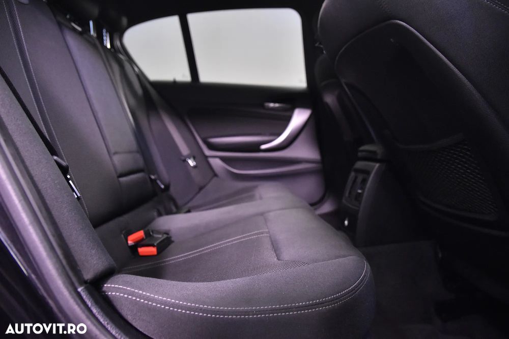 BMW Seria 1 118i Aut. M Sport - 12