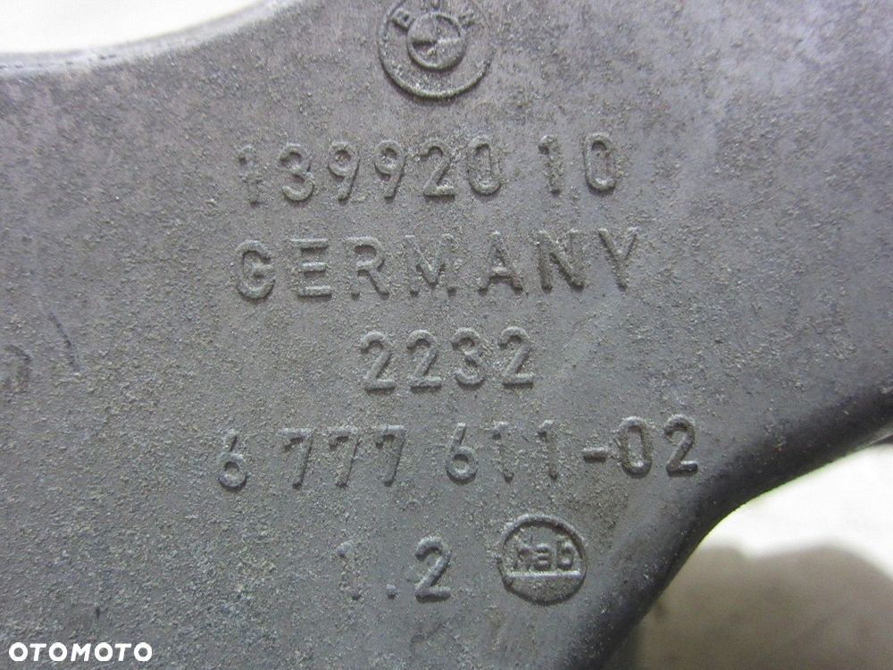 BMW F10 F11 528I N52 ŁAPA PODPORA SKRZYNI BIEGÓW 22326777611 6777611 - 5