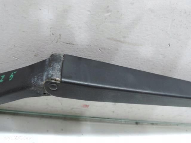 RAMIE WYCIERACZKI LEWE MAZDA 5 - 3