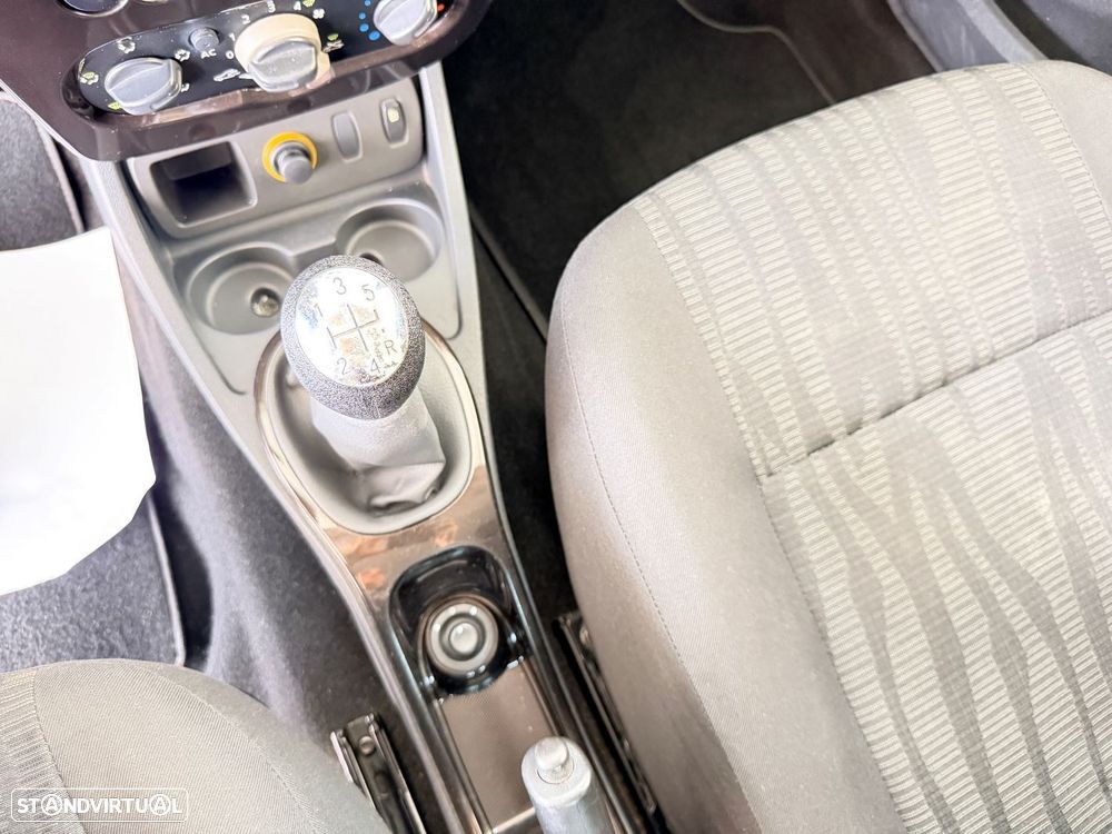 Dacia Duster 1.5 dCi Comfort - 25