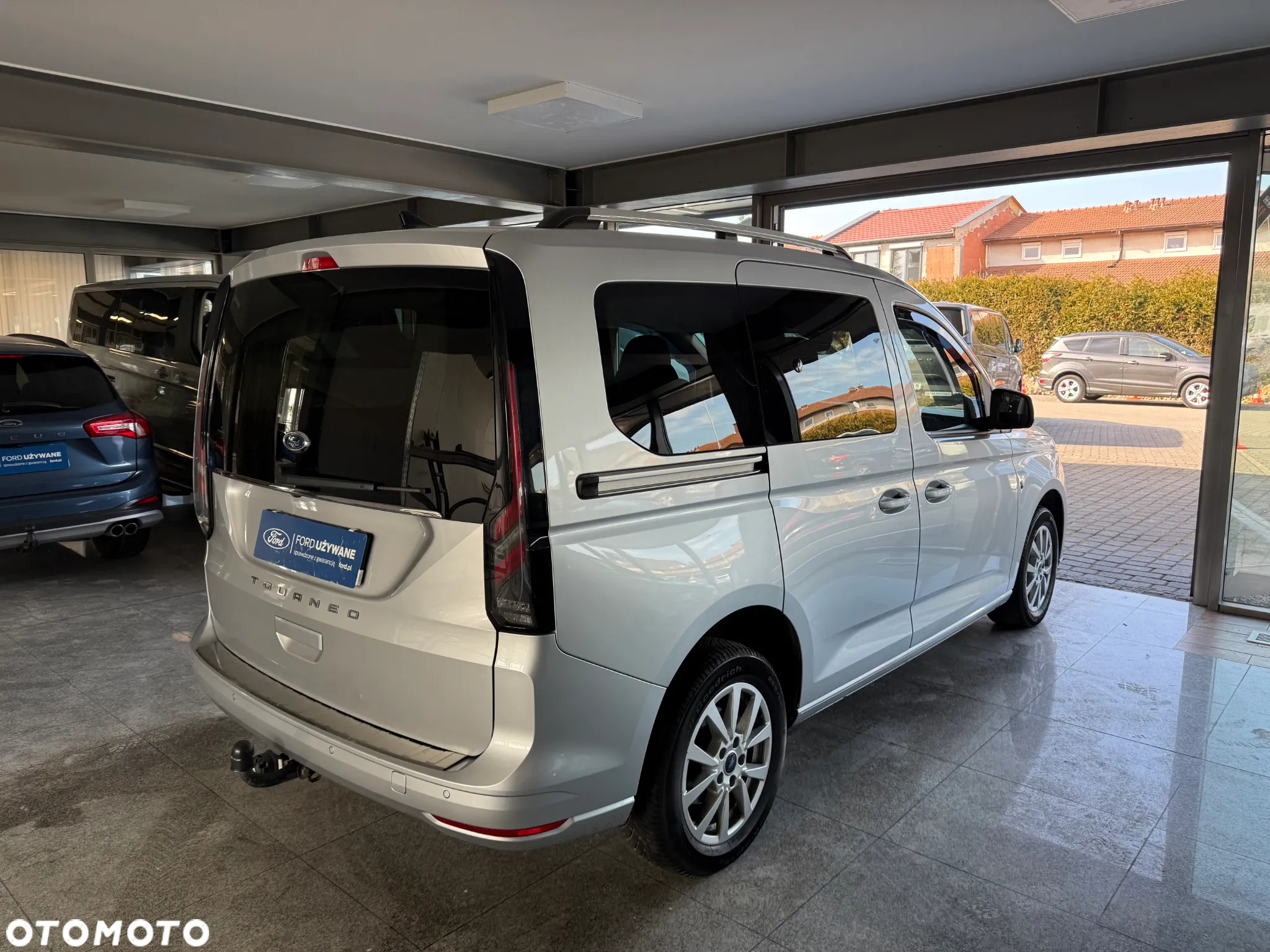 Ford Tourneo Connect 2.0 EcoBlue Titanium - 16