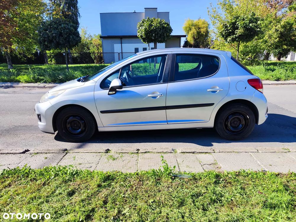 Peugeot 207 - 3