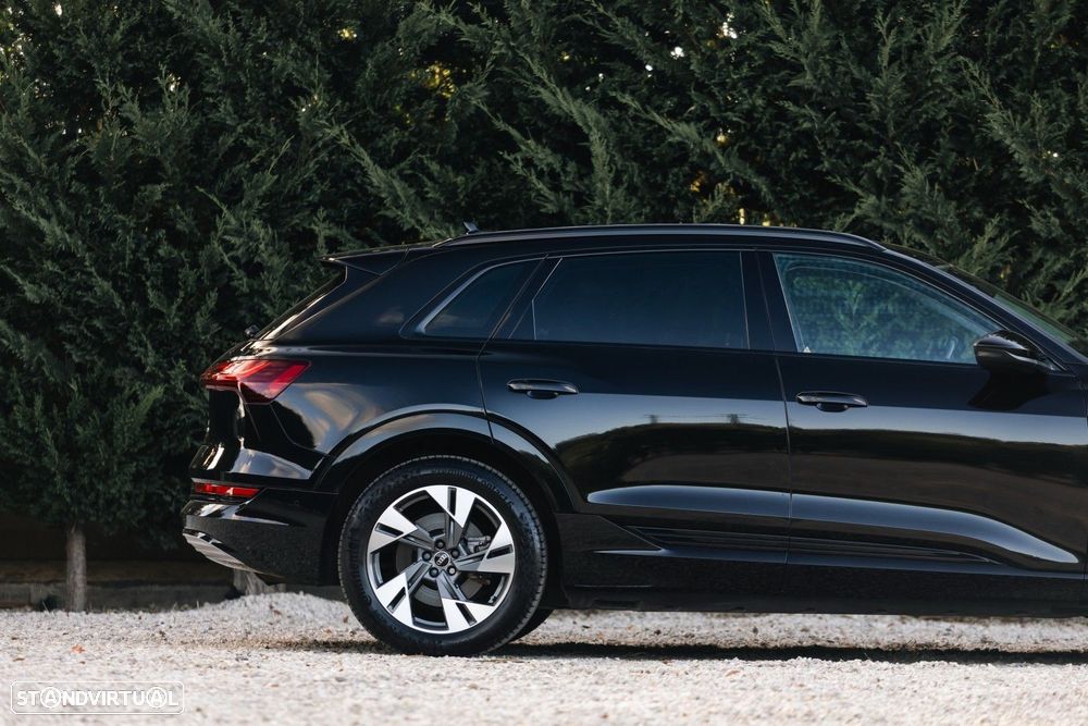 Audi e-tron 50 quattro S line - 26