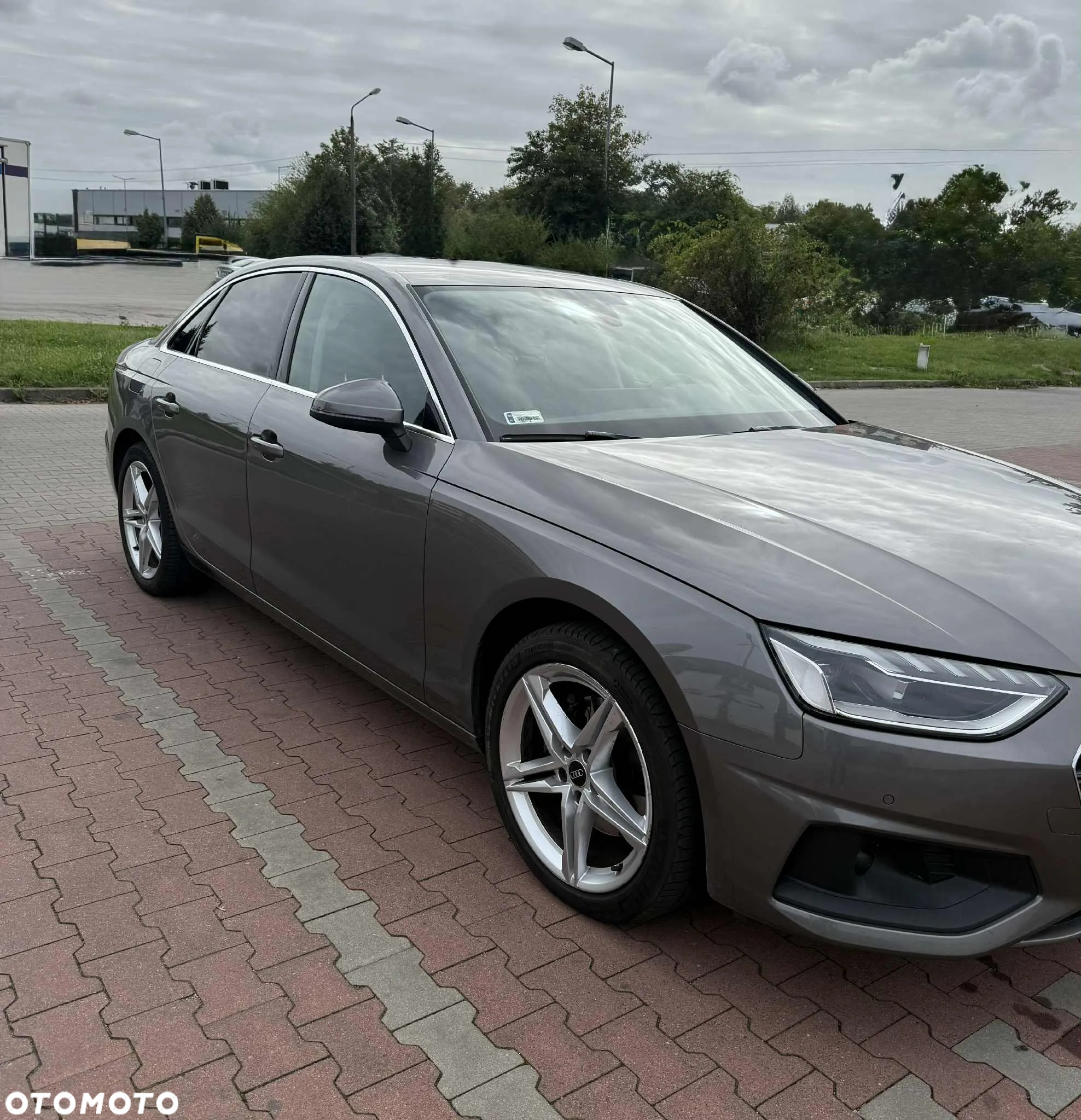 Audi A4 Limousine - 5