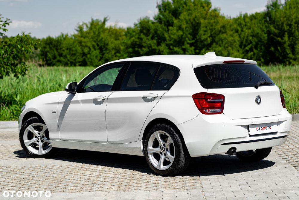 BMW Seria 1 118d Sport Line - 9