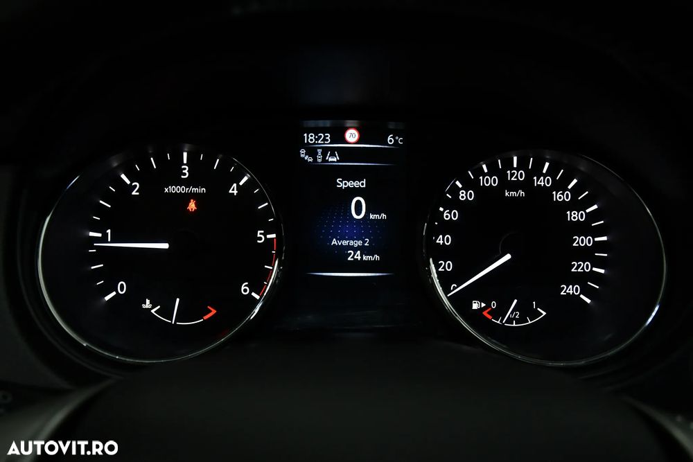 Nissan Qashqai 1.6 DCI Xtronic TEKNA+ - 31