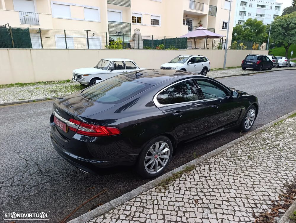 Jaguar XF - 7