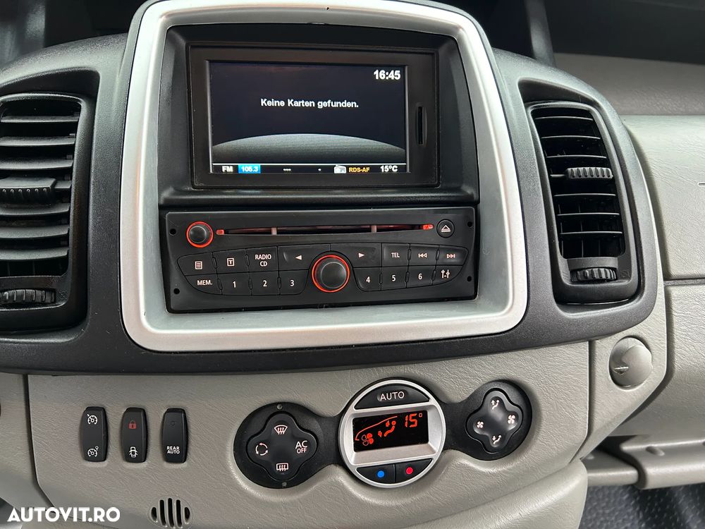 Renault Trafic 2.0 dCi 115 Combi L1H1 - 11