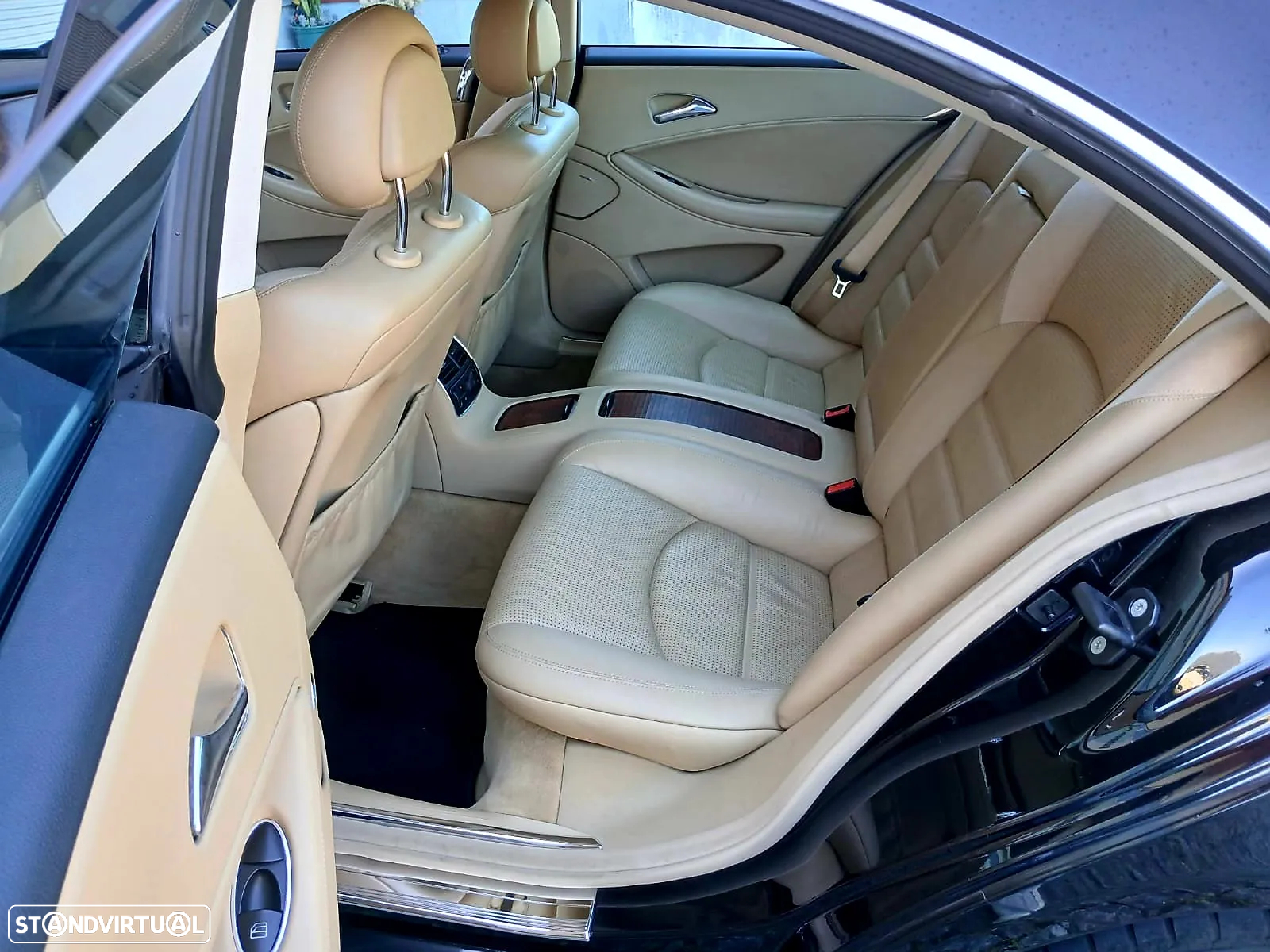Mercedes-Benz CLS 55 AMG Auto - 12