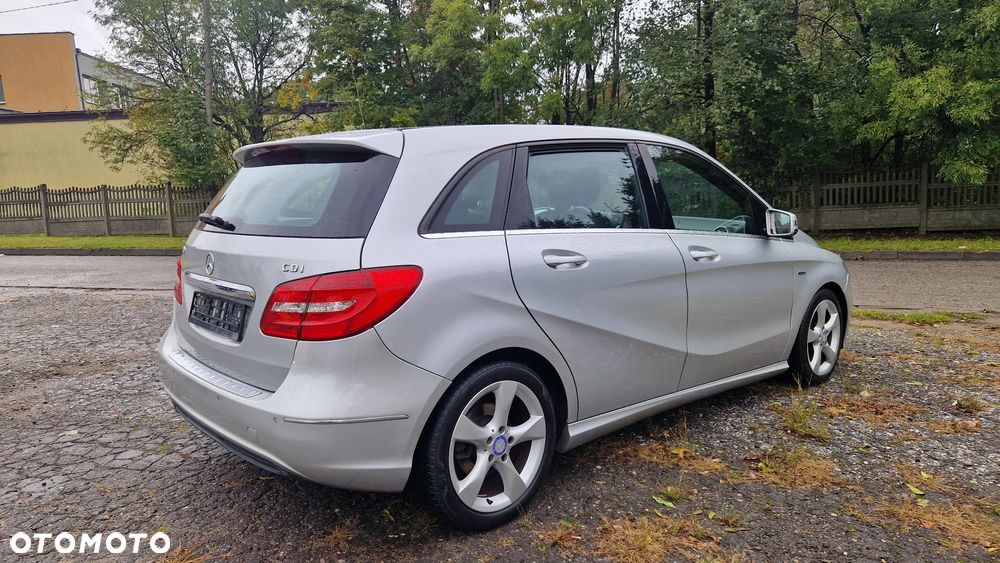 Mercedes-Benz Klasa B 200 CDI (BlueEFFICIENCY) - 5