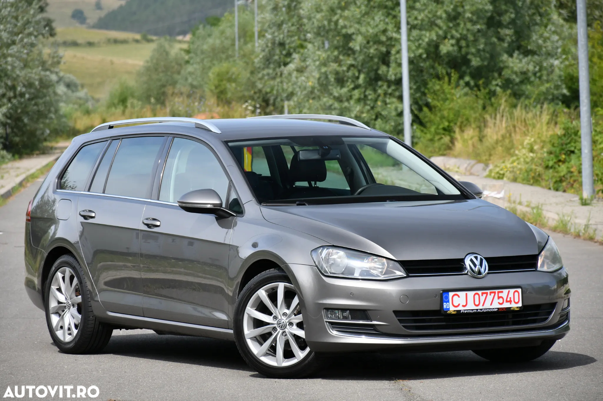Volkswagen Golf 1.6 TDI DPF BMT Highline - 3
