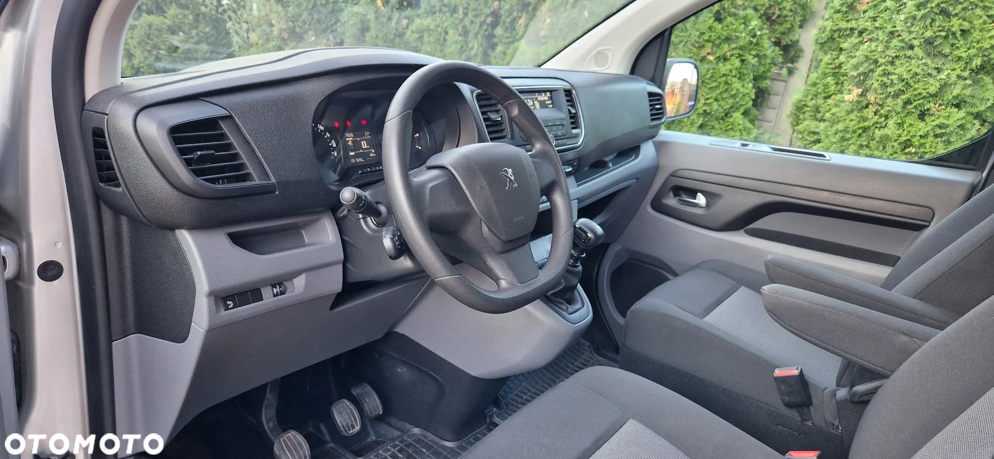 Peugeot Expert - 16