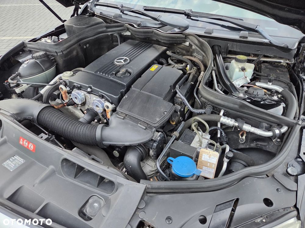 Mercedes-Benz Klasa C 180 Kompressor BlueEFFICIENCY Special Edition - 21