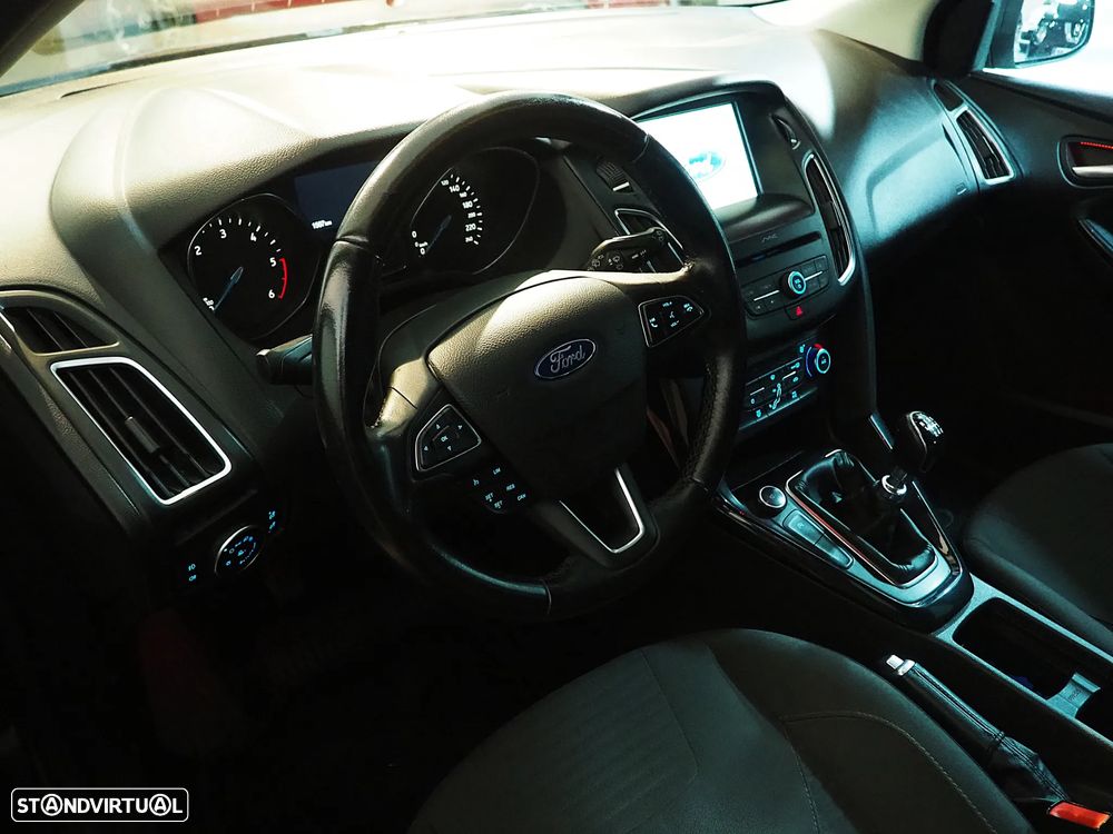 Ford Focus 1.5 TDCi Titanium - 17