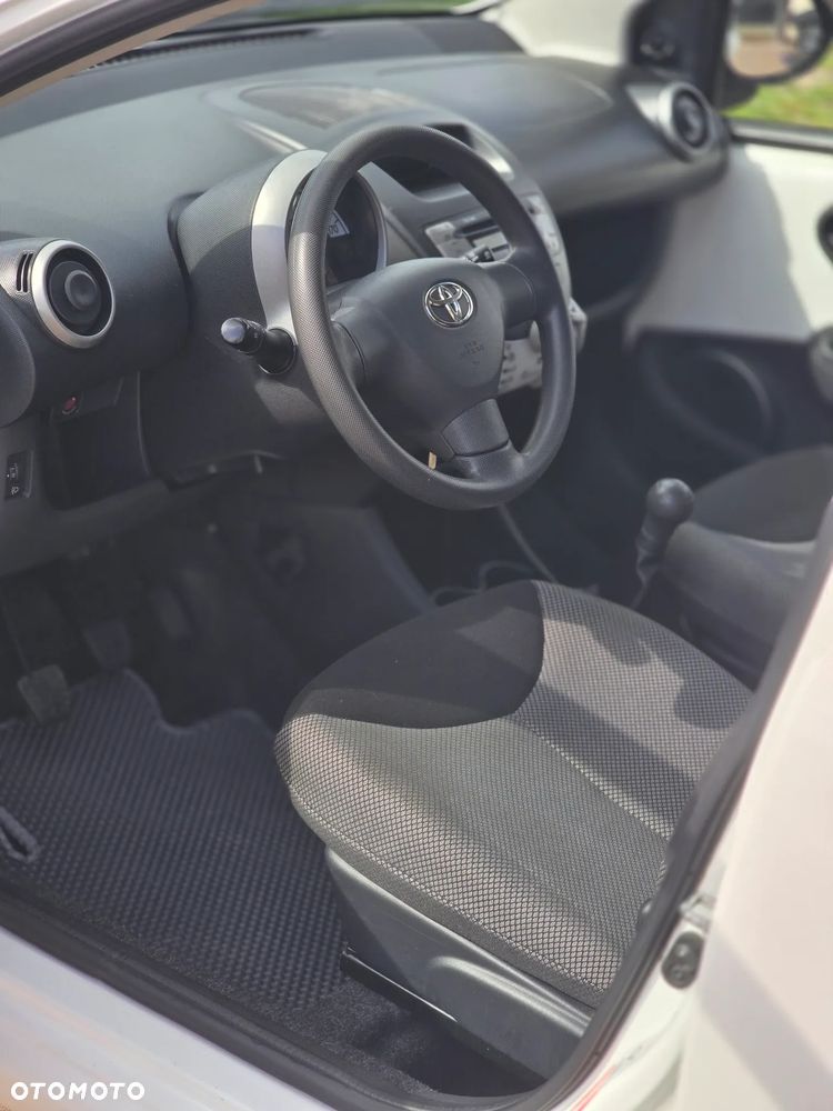 Toyota Aygo - 9