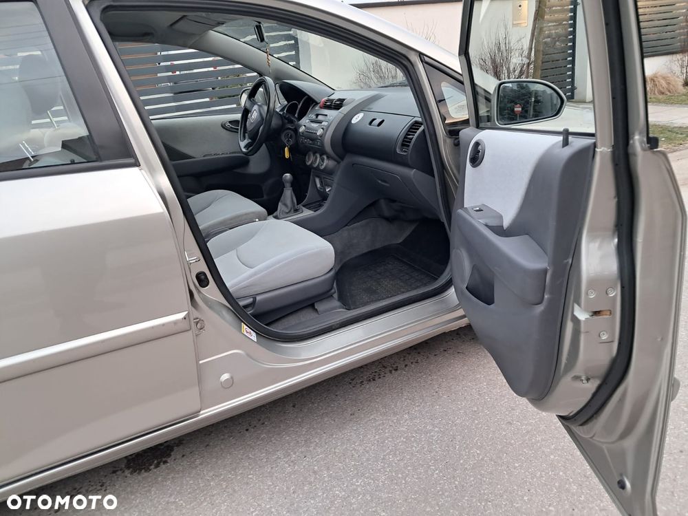 Honda City 1.4 Comfort - 12