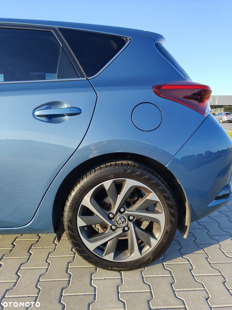 Toyota Auris 1.6 Prestige - 6