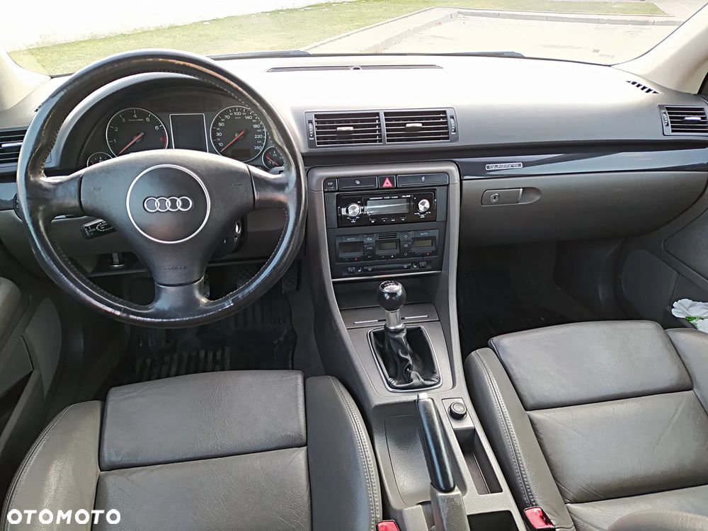 Audi A4 ver-1-8t-quattro - 9