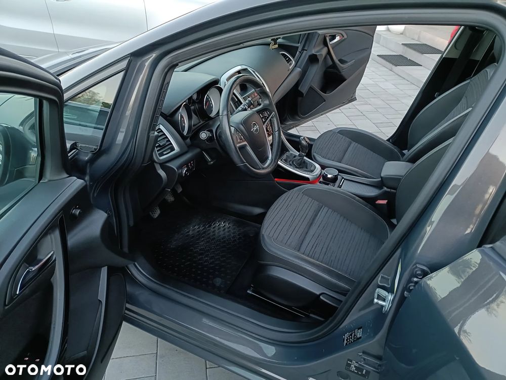 Opel Astra - 16
