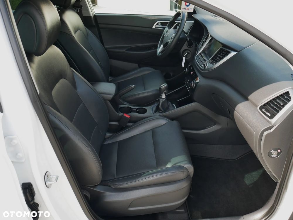 Hyundai Tucson 1.6 GDi 2WD Select - 21