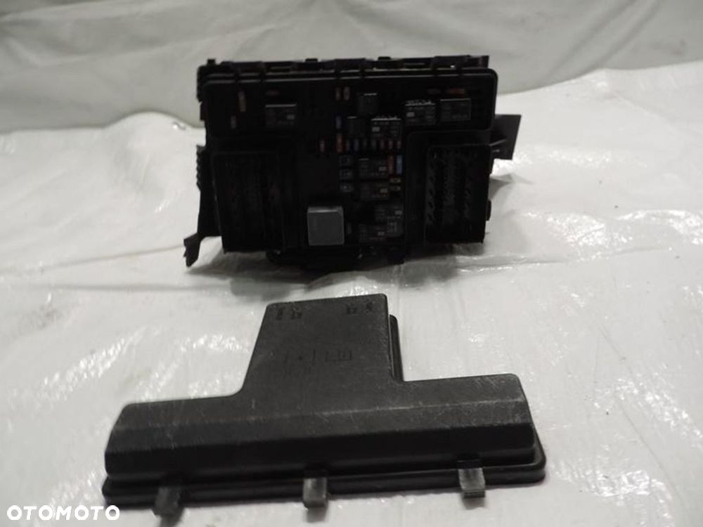 SKRZYNKA BEZPIECZNIKÓW FORD MONDEO MK5 FG9T14A067KB - 1