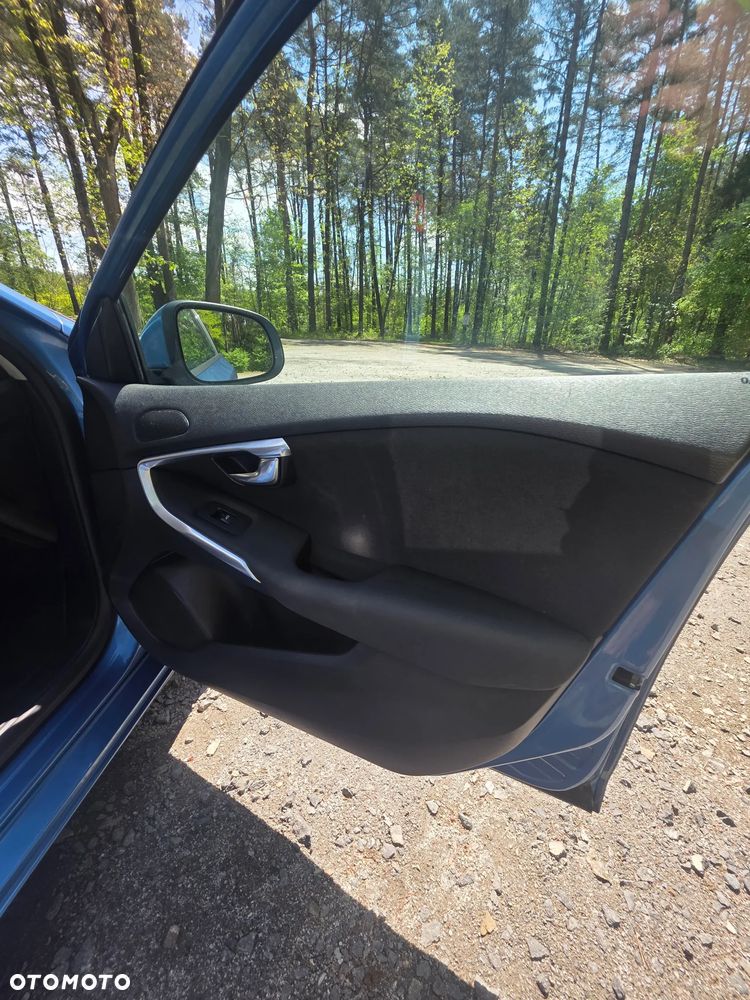 Volvo V40 D4 Drive-E Momentum - 21
