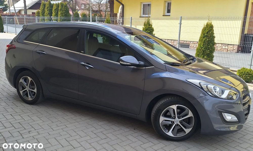 Hyundai i30 1.6 CRDi BlueDrive Go - 19