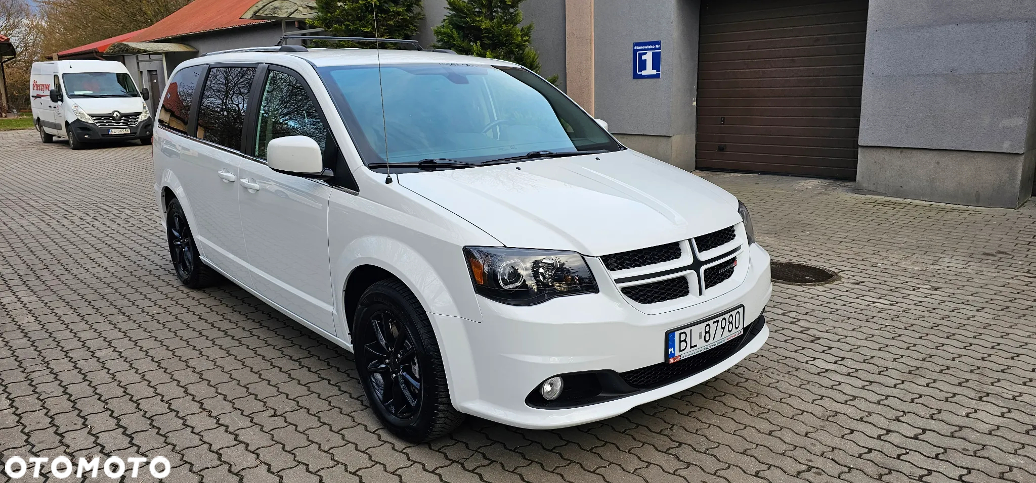 Dodge Grand Caravan - 9