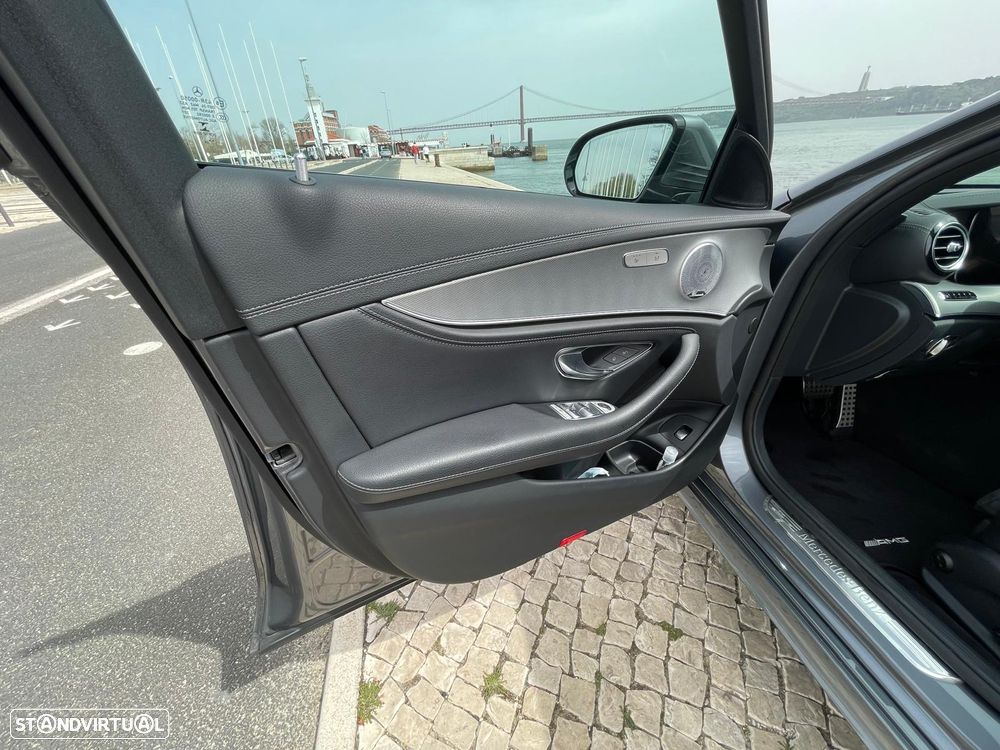 Mercedes-Benz E 300 d AMG Line 7L - 17
