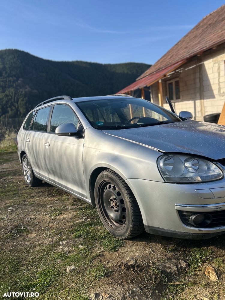 Volkswagen Golf - 5