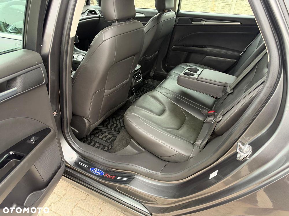 Ford Mondeo 2.0 TDCi Bi-Turbo Titanium PowerShift - 14
