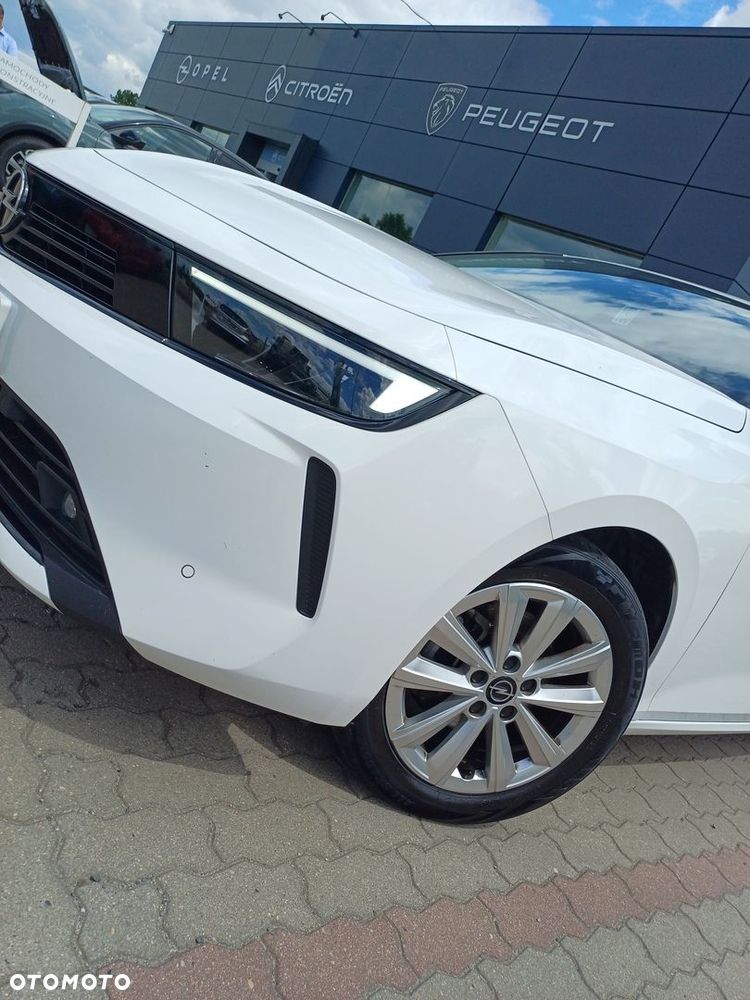 Opel Astra 1.2 T Edition S&S - 8