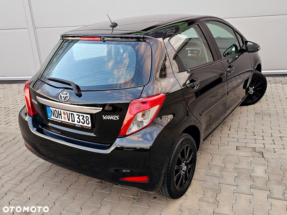 Toyota Yaris 1.33 VVT-i Executive - 22
