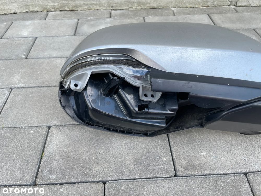 LUSTERKO PRAWE HONDA HRV  2015-2021 - 8pin - 4