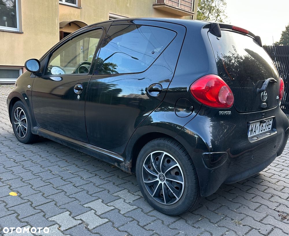 Toyota Aygo Blue - 3