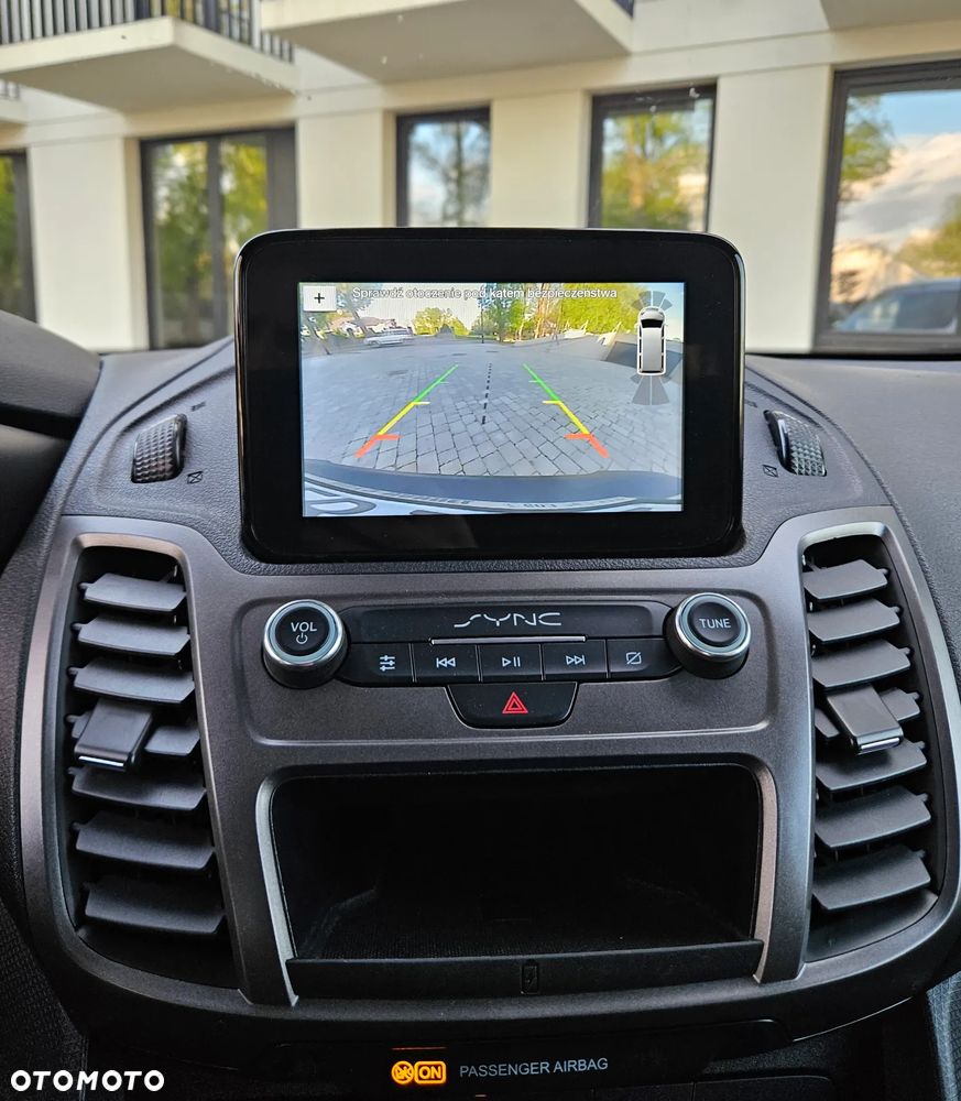 Ford Tourneo Connect - 22