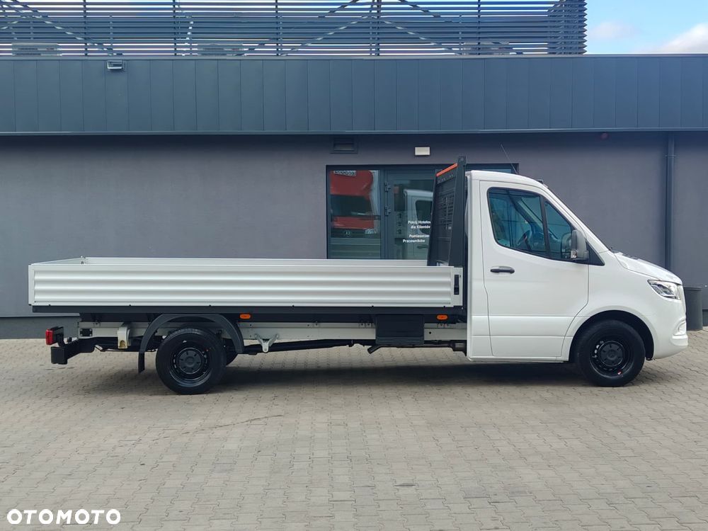 Mercedes-Benz Sprinter - 8
