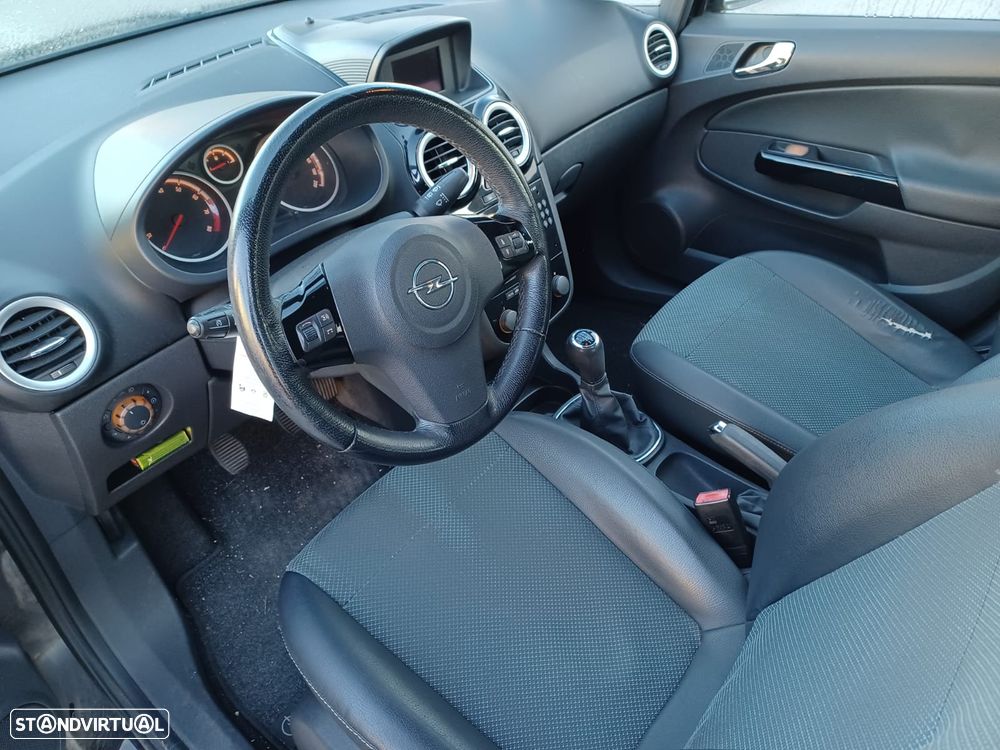 Opel Corsa 1.2 Enjoy - 5