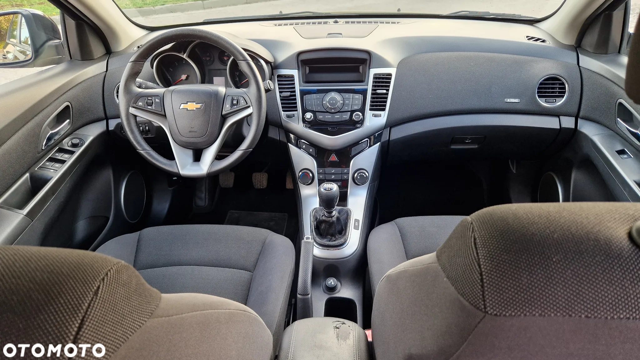 Chevrolet Cruze 1.6 LT - 12