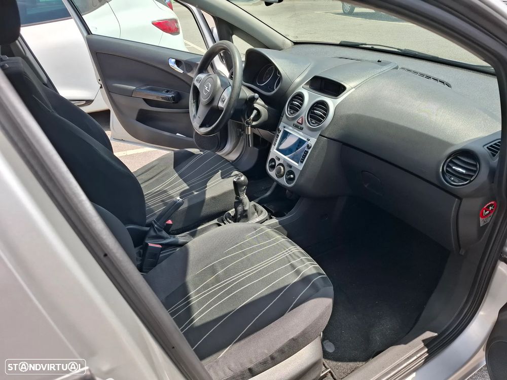 Opel Corsa 1.2 Enjoy - 12